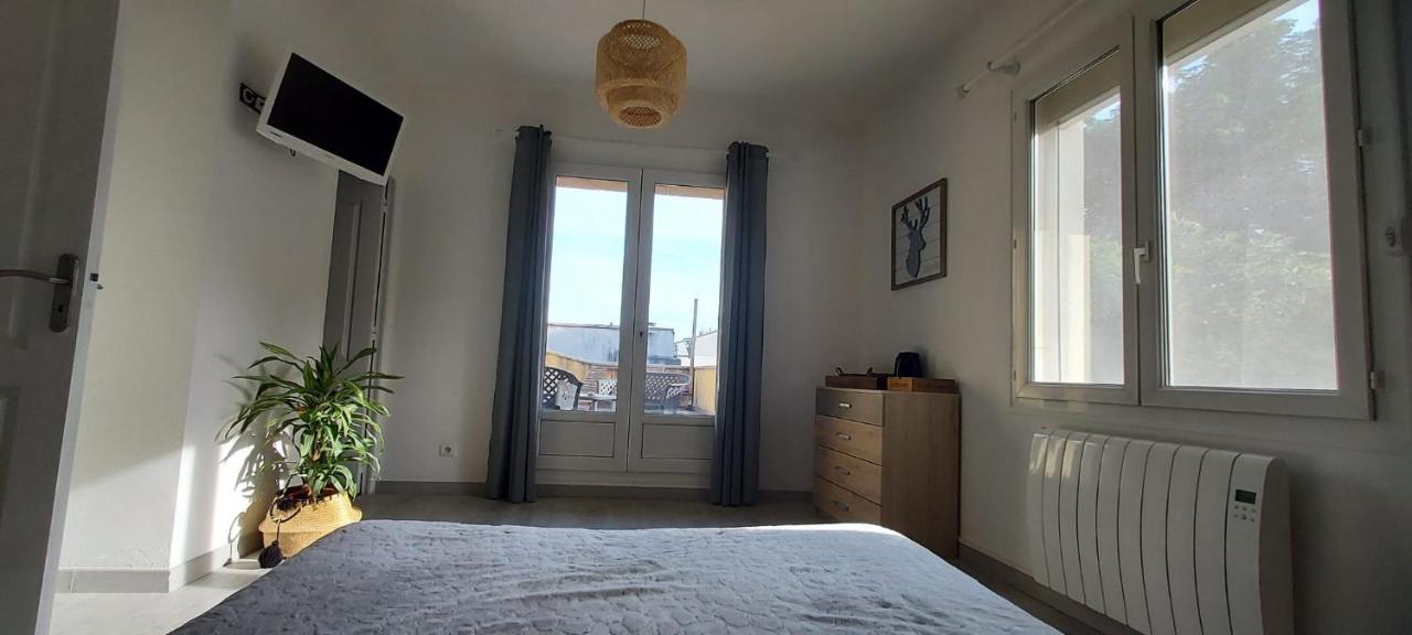 Chambre Avec Terrasse Apartment Сариан Екстериор снимка